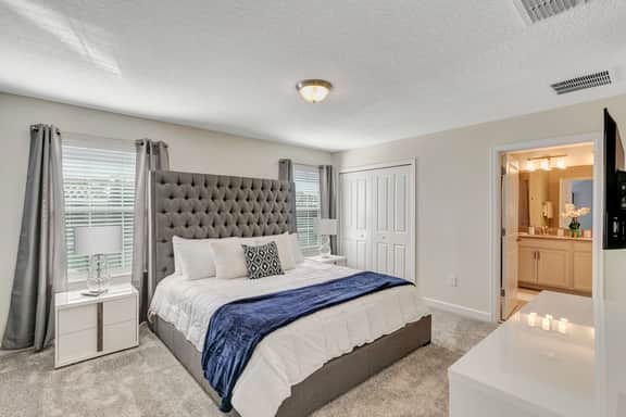 7 miles to Disney, private pool + lazy river - Image 5